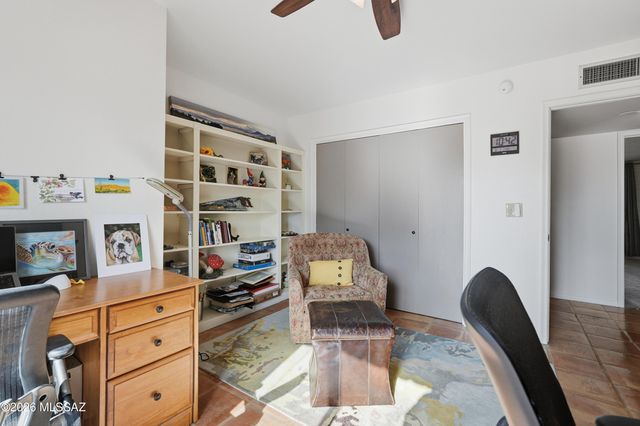 150 W Calle Melendrez, Green Valley, AZ 85614