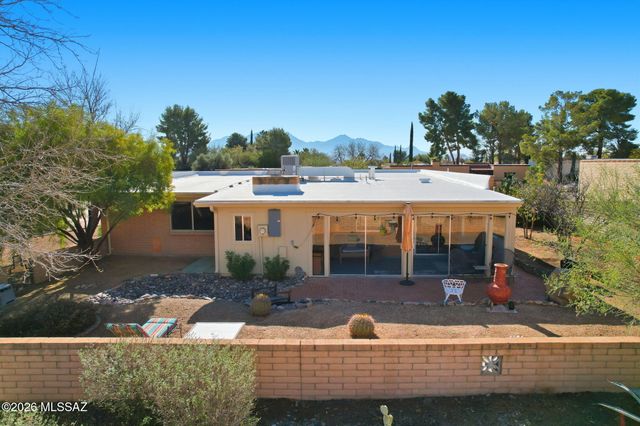 150 W Calle Melendrez, Green Valley, AZ 85614