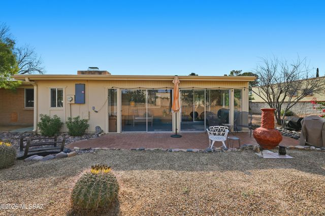 150 W Calle Melendrez, Green Valley, AZ 85614