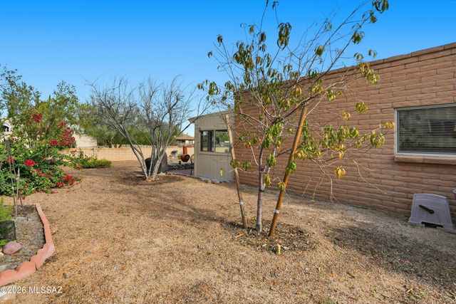 150 W Calle Melendrez, Green Valley, AZ 85614