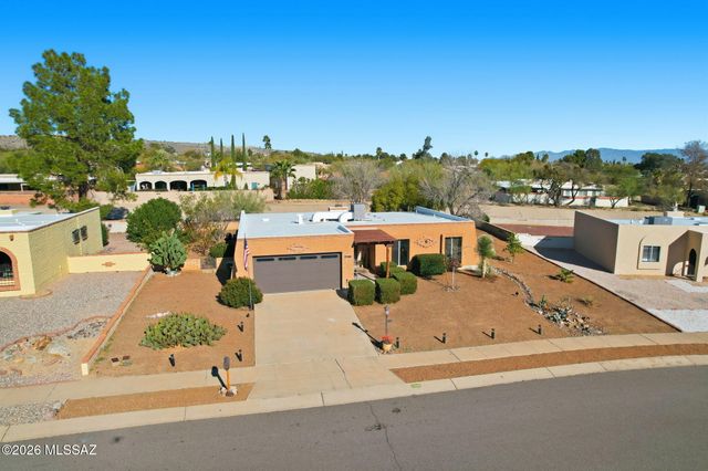 150 W Calle Melendrez, Green Valley, AZ 85614