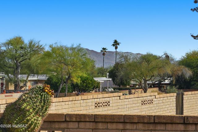 150 W Calle Melendrez, Green Valley, AZ 85614