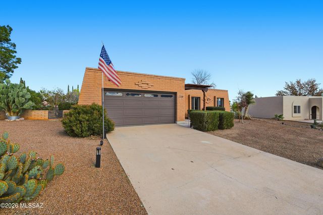 150 W Calle Melendrez, Green Valley, AZ 85614