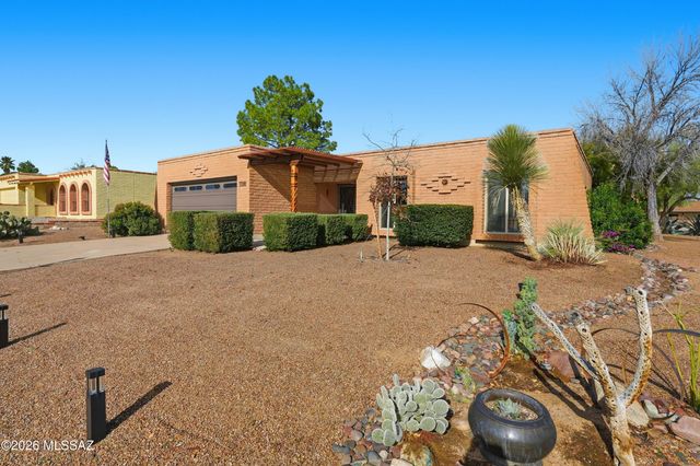 150 W Calle Melendrez, Green Valley, AZ 85614