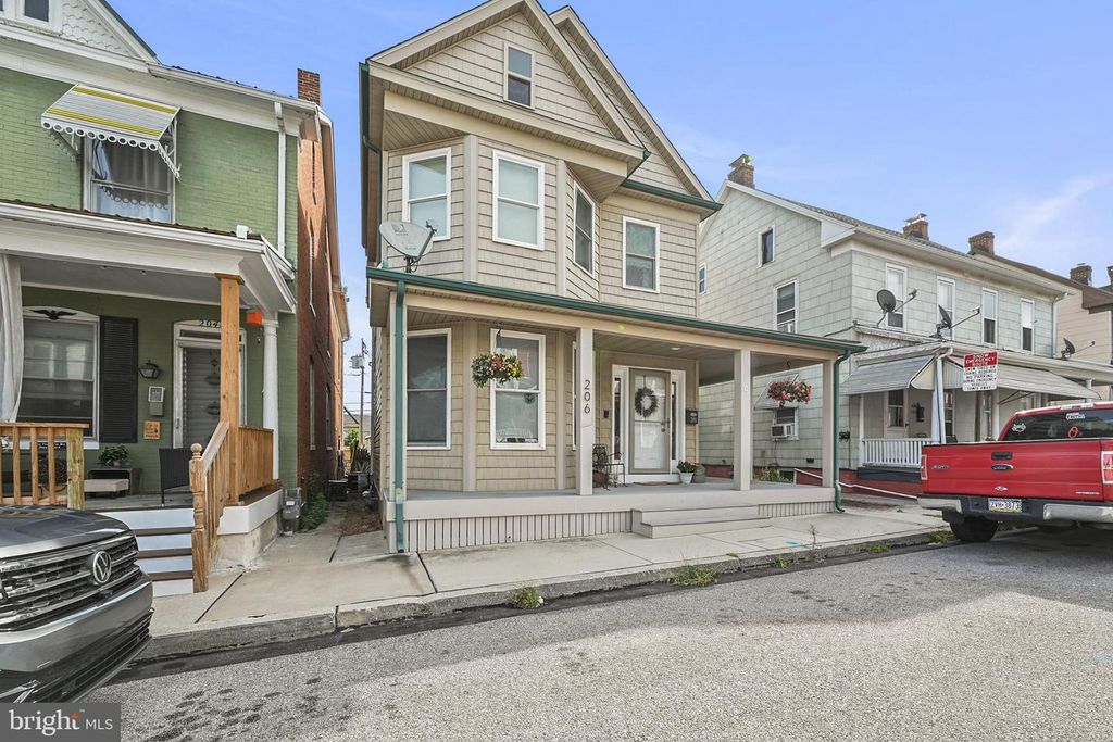 206 RUTH AVE, Hanover, PA 17331