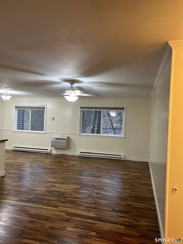 14 Newtown Road B3, Danbury, CT 06810