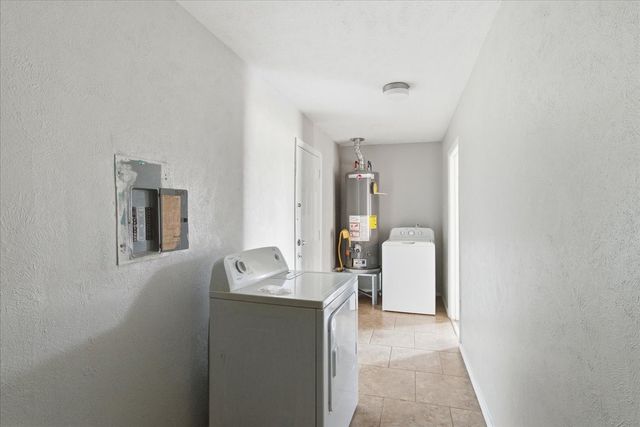 837 S Hampshire Street, Saginaw, TX 76179