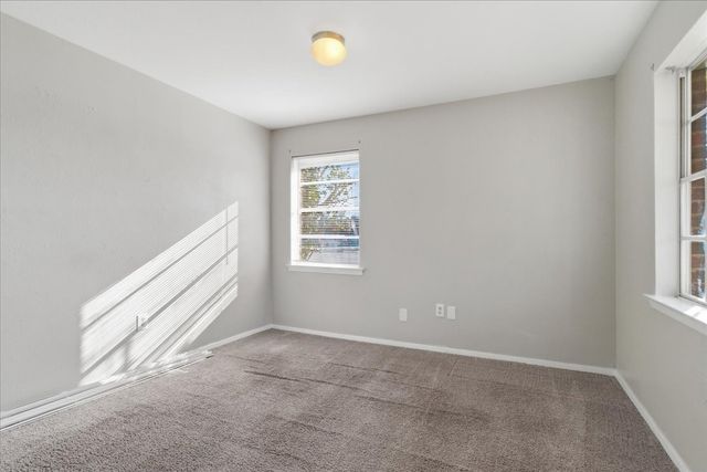 837 S Hampshire Street, Saginaw, TX 76179