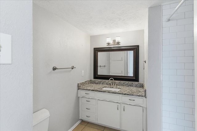 837 S Hampshire Street, Saginaw, TX 76179