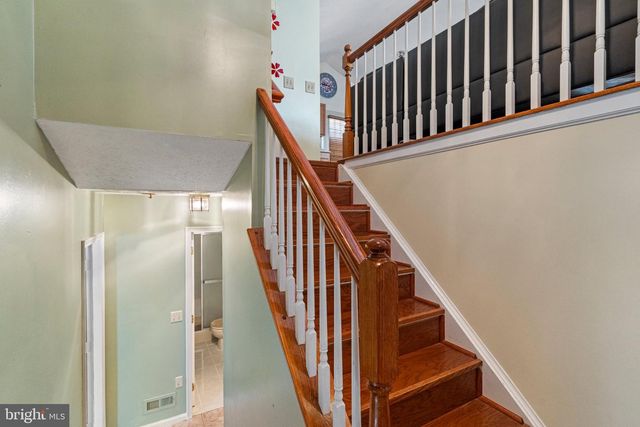 65 MOONLIGHT LN, Martinsburg, WV 25404