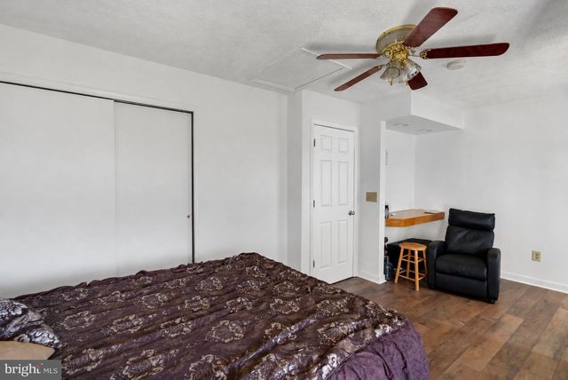 65 MOONLIGHT LN, Martinsburg, WV 25404