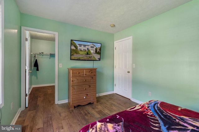 65 MOONLIGHT LN, Martinsburg, WV 25404