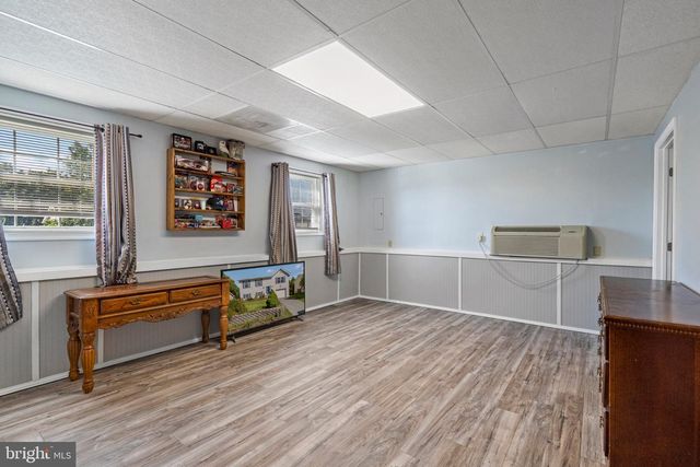65 MOONLIGHT LN, Martinsburg, WV 25404