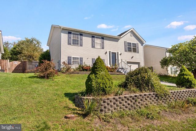 65 MOONLIGHT LN, Martinsburg, WV 25404