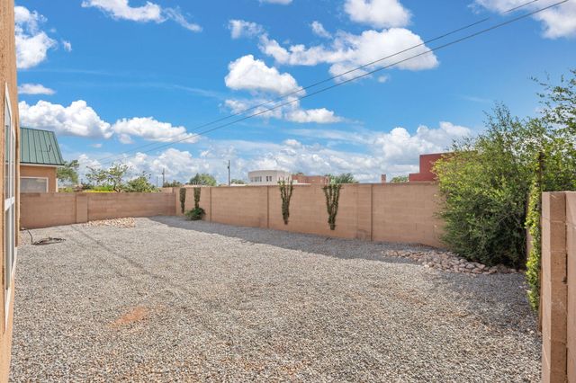 1415 Marcato Lane NW, Albuquerque, NM 87104