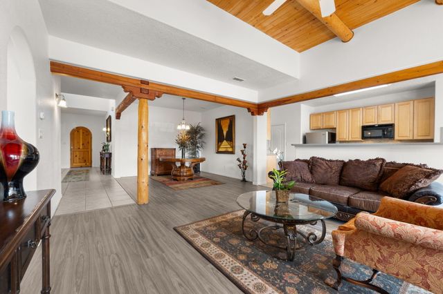 1415 Marcato Lane NW, Albuquerque, NM 87104