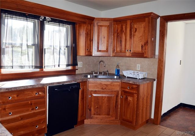 21 Lewis Avenue, Batavia City, NY 14020
