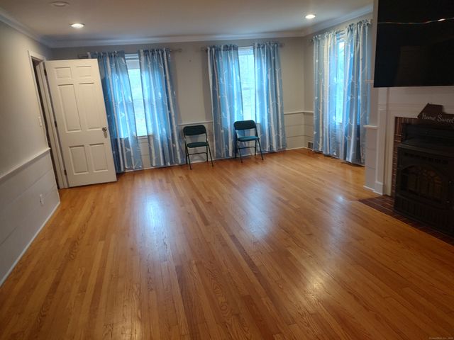 145 River Valley Road, Stratford, CT 06614