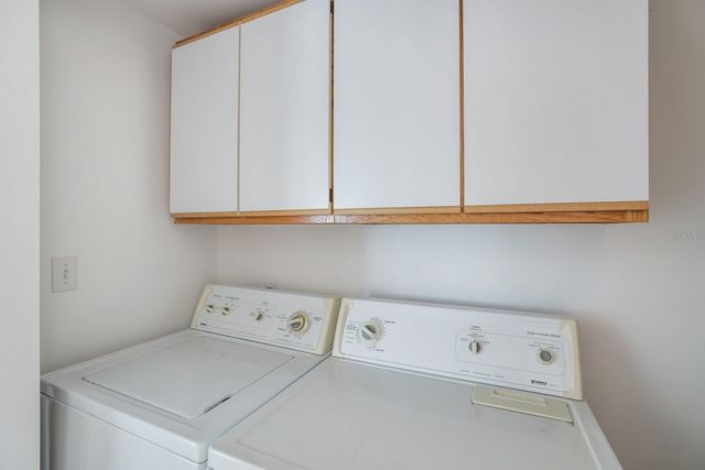 2804 AVENUE C, Holmes Beach, FL 34217