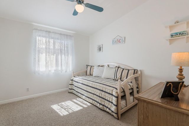 2804 AVENUE C, Holmes Beach, FL 34217