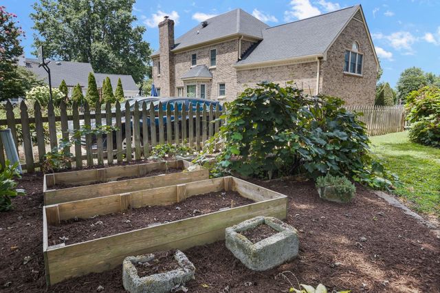177 Cottonwood Dr, Franklin, TN 37069
