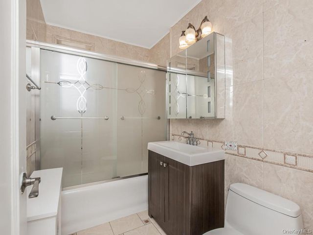475 Bronx River Road 5C, Yonkers, NY 10704