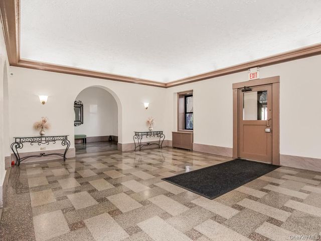 475 Bronx River Road 5C, Yonkers, NY 10704