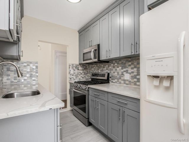 475 Bronx River Road 5C, Yonkers, NY 10704