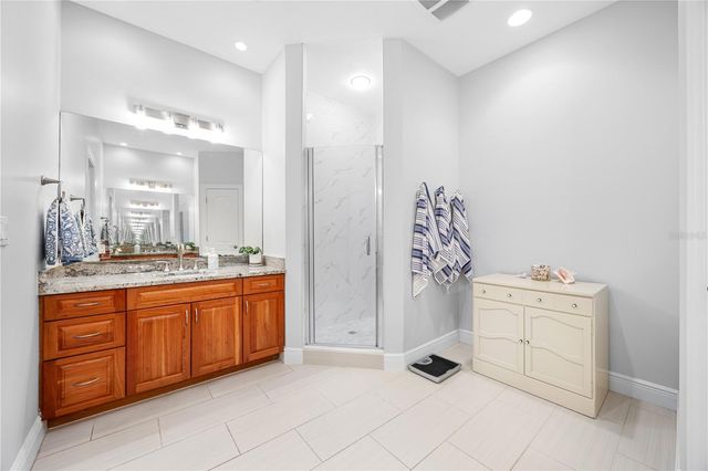 926 CORDOVA BOULEVARD NE, St Petersburg, FL 33704