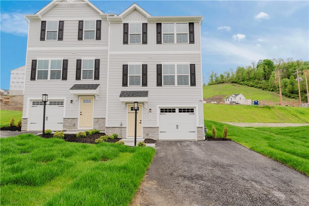 157 White Oak Drive A, Evans City Boro, PA 16033