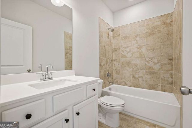 4240 Hickory Pines Alley, Doraville, GA 30360