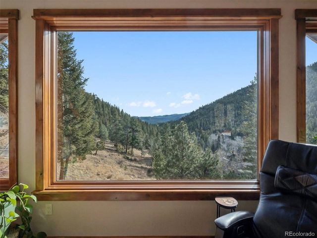 280 Meadow Ln, Evergreen, CO 80439