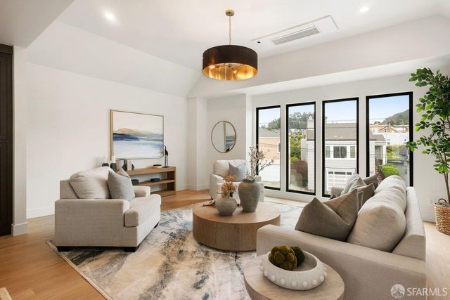 2627 14th Avenue, San Francisco, CA 94127