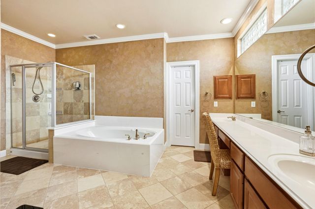 8111 Highland Green Drive Drive, Sugar Land, TX 77479