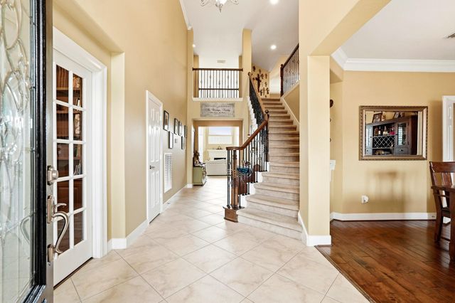 8111 Highland Green Drive Drive, Sugar Land, TX 77479