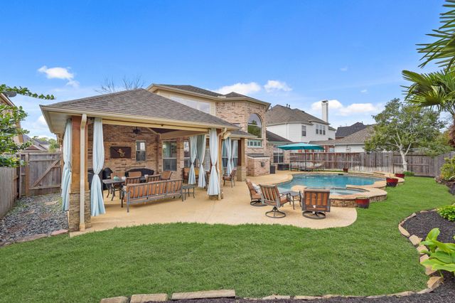 8111 Highland Green Drive Drive, Sugar Land, TX 77479