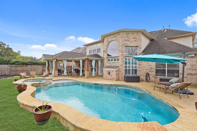 8111 Highland Green Drive Drive, Sugar Land, TX 77479