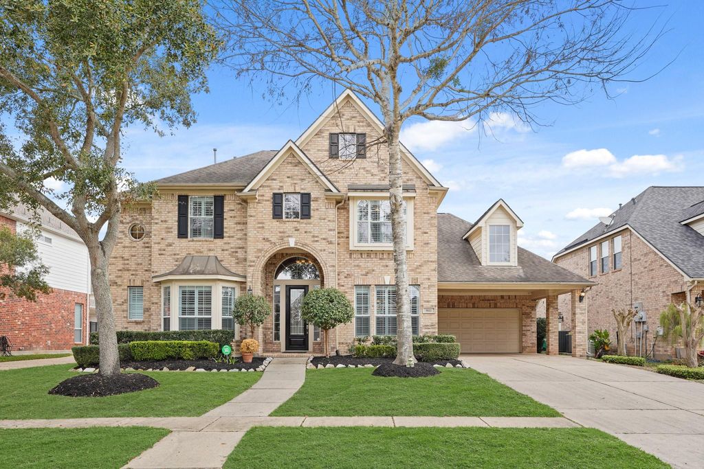 8111 Highland Green Drive Drive, Sugar Land, TX 77479
