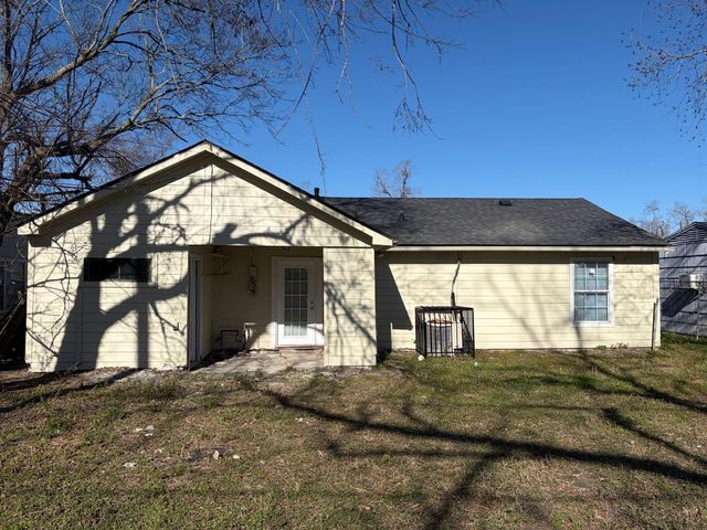 5406 Lyndhurst Drive, Houston, TX 77033