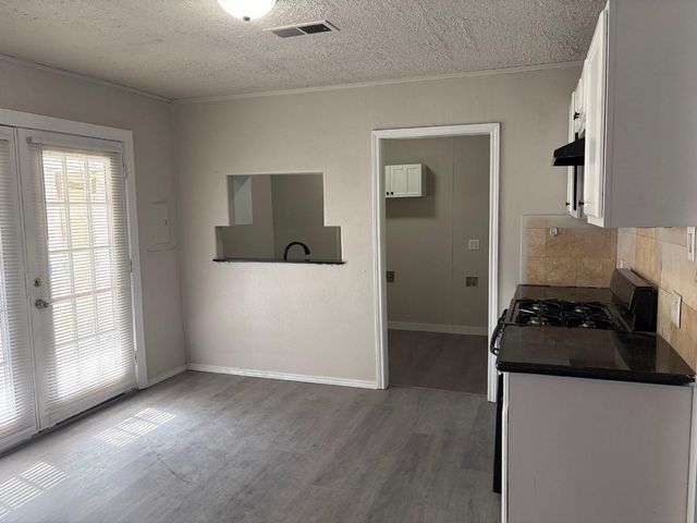 5406 Lyndhurst Drive, Houston, TX 77033