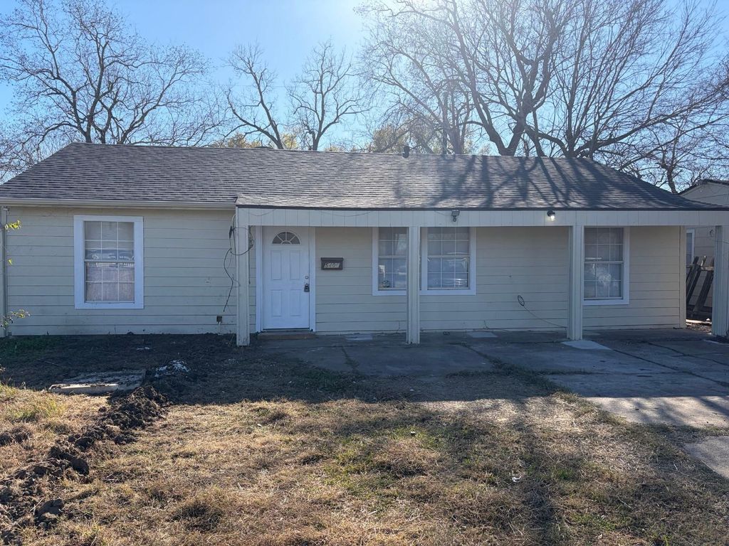 5406 Lyndhurst Drive, Houston, TX 77033