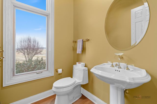 1611 Burr Oak Drive, Libertyville, IL 60048