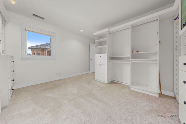 1611 Burr Oak Drive, Libertyville, IL 60048