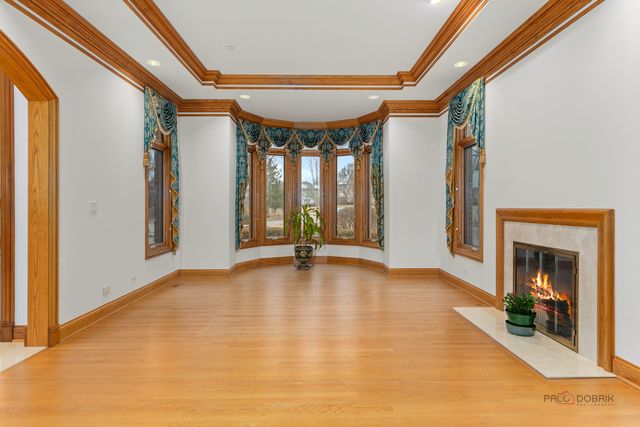 1611 Burr Oak Drive, Libertyville, IL 60048