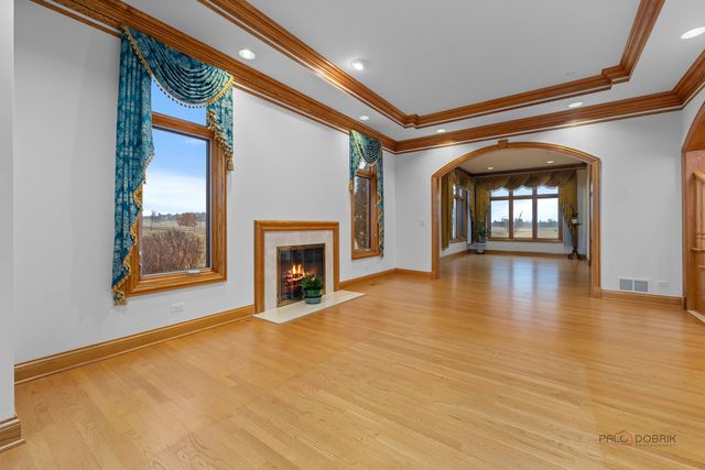 1611 Burr Oak Drive, Libertyville, IL 60048