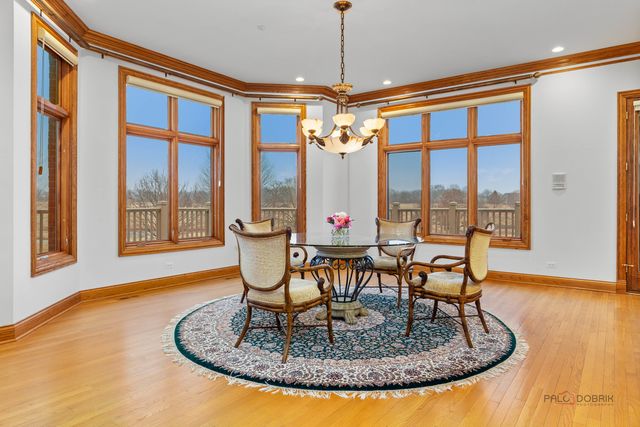 1611 Burr Oak Drive, Libertyville, IL 60048