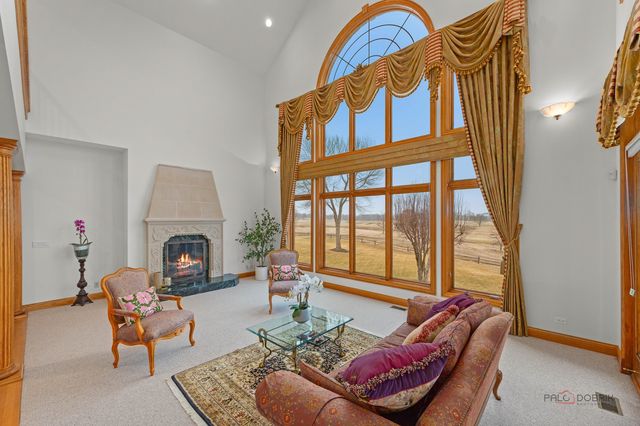 1611 Burr Oak Drive, Libertyville, IL 60048