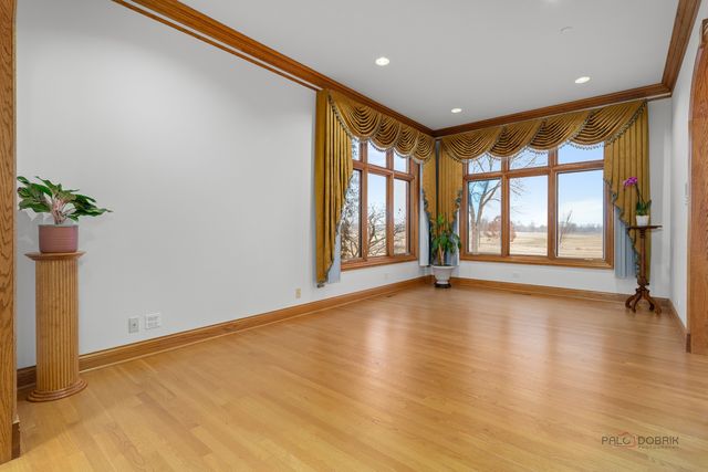 1611 Burr Oak Drive, Libertyville, IL 60048