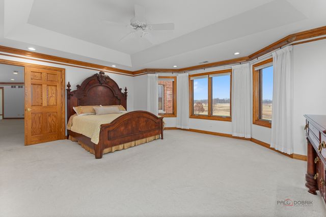 1611 Burr Oak Drive, Libertyville, IL 60048