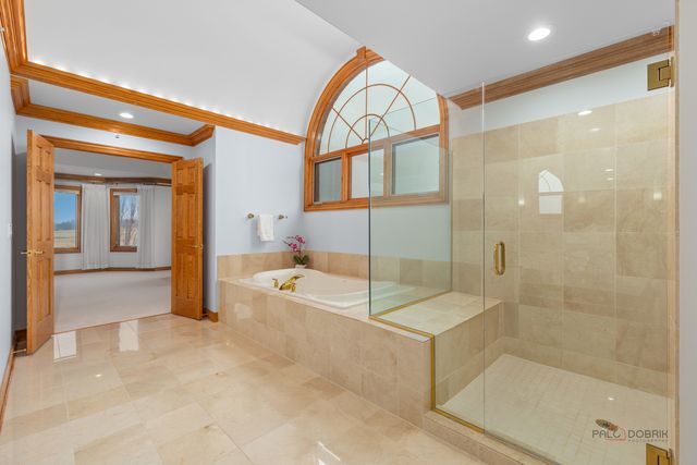 1611 Burr Oak Drive, Libertyville, IL 60048